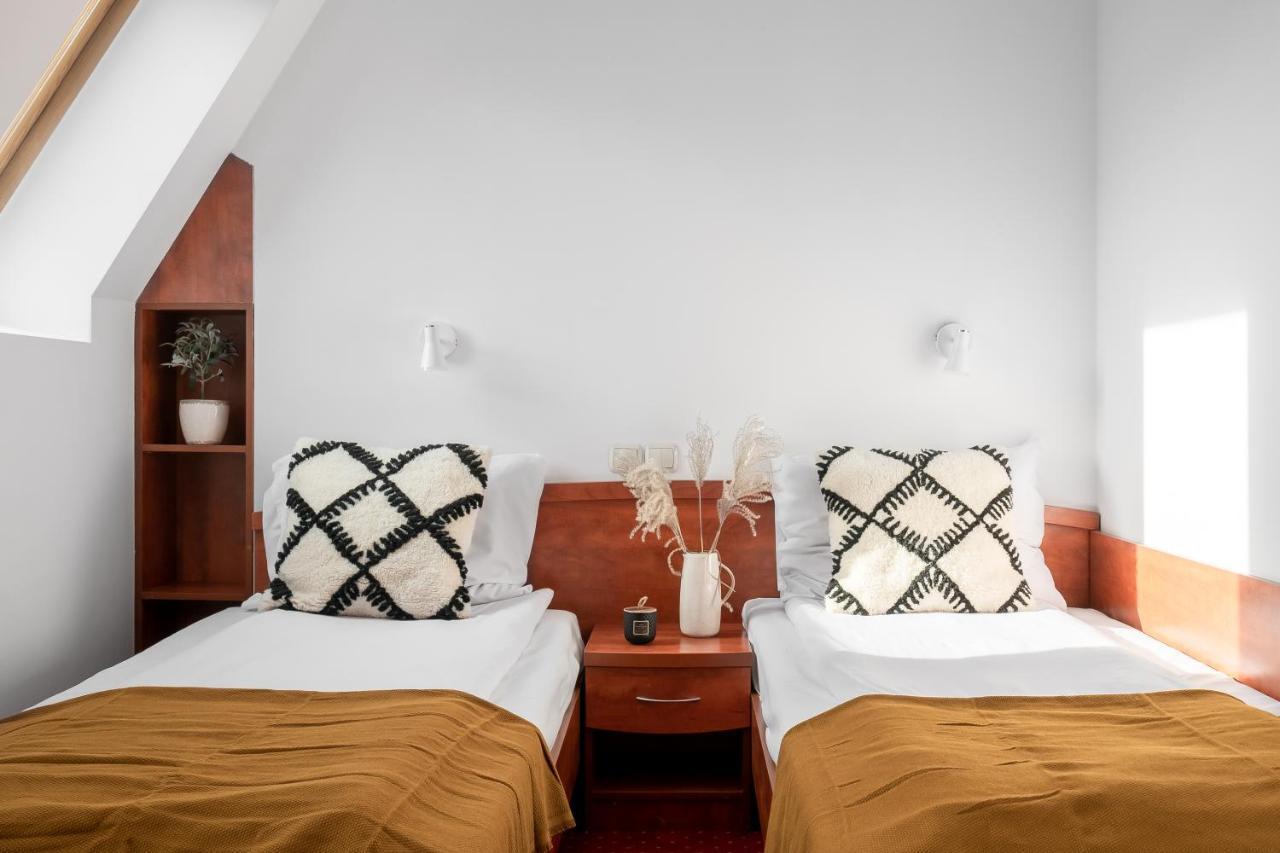 Oberza Pod Roza Restauracja, Sauny, Jacuzzi Bed & Breakfast Нови Тарг Екстериор снимка